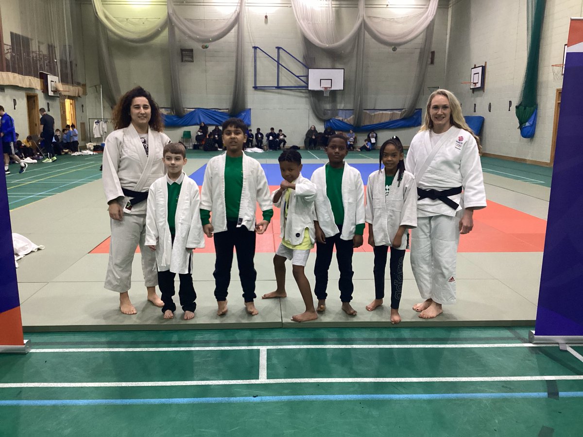 A big thank you to @Redbridge_SGO for spearheading an amazing Judo festival at @Caterham_High! Massive congratulations to our talented students for their outstanding performances, and a special thank you to @Gemh7, European champion and 2x Olympian, for the inspiration! #inspire