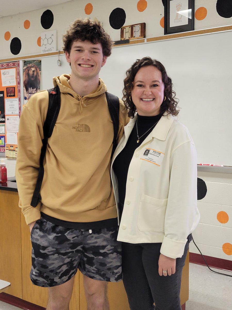 partrike1's tweet photo. Gabrielle Ernst, LHS Class of 2015, returns to LHS to give a SPECTACULAR presentation to the Honors Anatomy &amp; Physiology classes about a career in genetic counseling.  @LovelandTigers https://t.co/oPgZZYFzLe