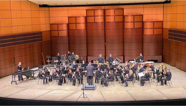 Congratulations to the USA High School Band on an outstanding performance at the Michigan Music Conference! Mr. Aikens and our band students represented USA schools and other small school bands with pride and excellence. Patriot proud!