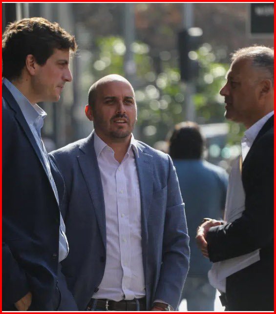 🔴𝗘𝗫𝗧𝗥𝗔 𝗘𝗫𝗧𝗥𝗔: 𝗧𝗥𝗔𝗦 𝗡𝗨𝗘𝗦𝗧𝗥𝗔 𝗣𝗥𝗘𝗦𝗘𝗡𝗧𝗔𝗖𝗜Ó𝗡, 𝗟𝗔 𝗙𝗜𝗦𝗖𝗔𝗟Í𝗔 𝗔𝗕𝗥𝗜Ó 𝗜𝗡𝗩𝗘𝗦𝗧𝗜𝗚𝗔𝗖𝗜Ó𝗡 𝗣𝗢𝗥 𝗣𝗘𝗡𝗦𝗜𝗢𝗡𝗘𝗦 𝗗𝗘 𝗚𝗥𝗔𝗖𝗜𝗔!

latercera.com/la-tercera-pm/…

@DiegoSchalper @AndresLongton <a href="/dip_jmcastro/">José Miguel Castro</a> 

𝗖𝗼𝗺𝗽𝗮𝗿𝘁𝗲 📢 |