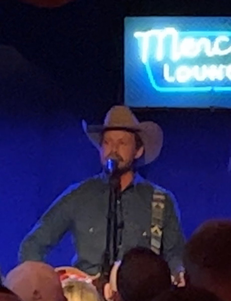 RogerSaunders01's tweet photo. Amazing night at The Mercury @autumnraglandd @TpTroubadours https://t.co/jkmH05piUK