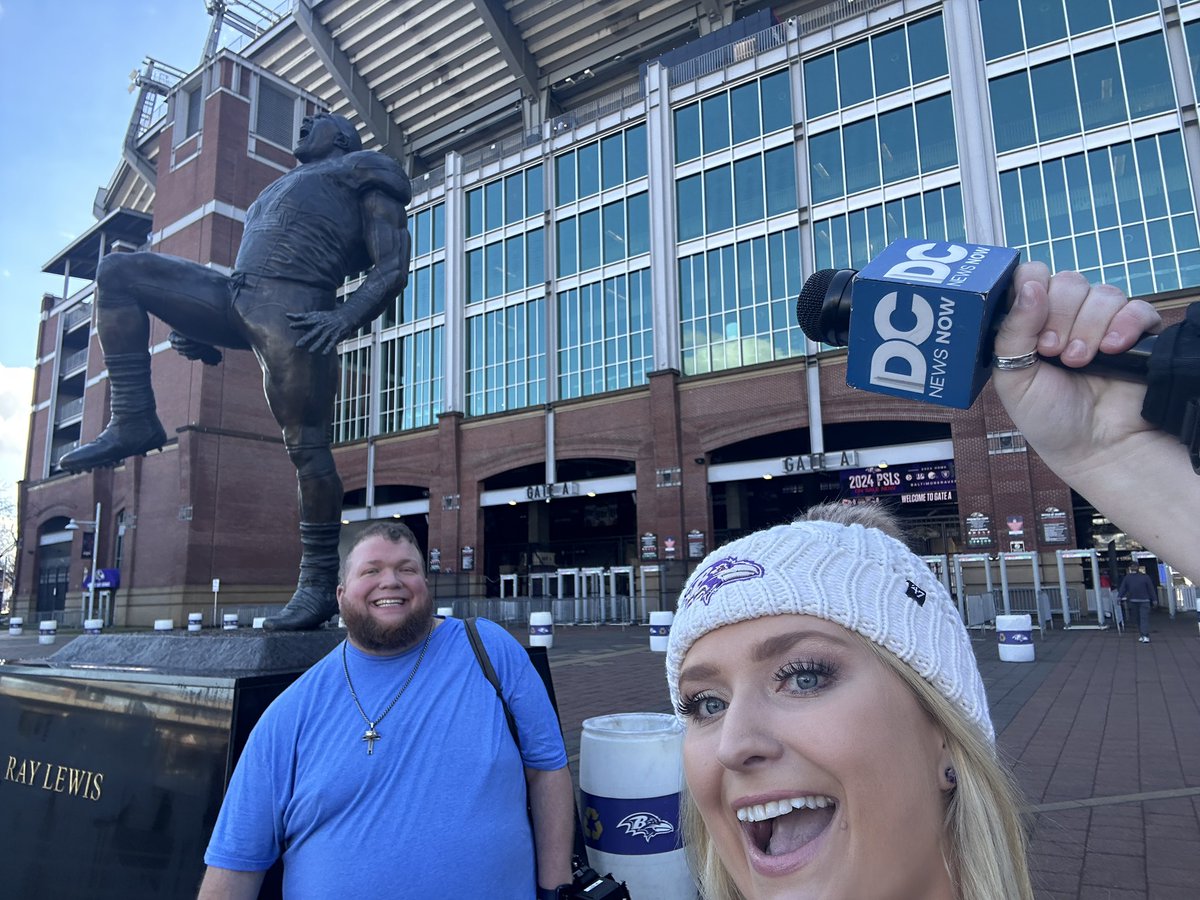 RandiBonTV's tweet image. Who let @Poth2887 and I out of DC?! 

We’re having a blast following around the #RavensFlock here in Baltimore ✨💜

See you live at 4 on @DCNewsNow!