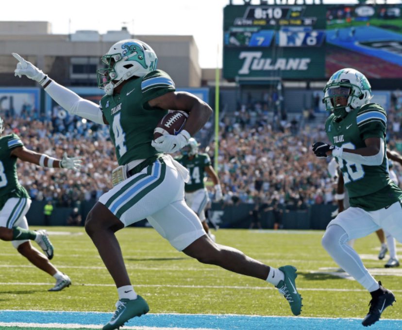 Absolutely blessed to have received an offer to play football at one of my dream schools, Tulane University!!
🟢🟢🟢🔵🔵🔵 #RollWave #Tulanegreenwave #greenwave
 <a href="/GreenWaveFB/">Tulane Football</a> <a href="/CoachJonSumrall/">Jon Sumrall</a> 
<a href="/HKA_Tanalski/">Adam</a> <a href="/PrepRedzoneWA/">Prep Redzone Washington</a> <a href="/SBLiveWA/">Washington High School On SI</a>