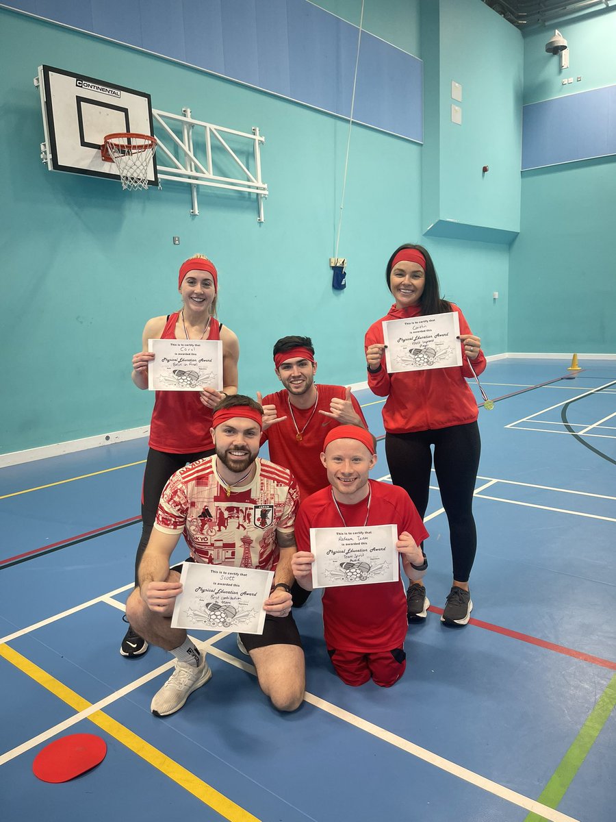 MrBenaranPE's tweet photo. 🔴Team redeem - tournament champions🏆
Teamwork on the big stage 👏🏻
Good way to end off before Placement 2, good luck everyone🤩 https://t.co/HHab6GXMNv