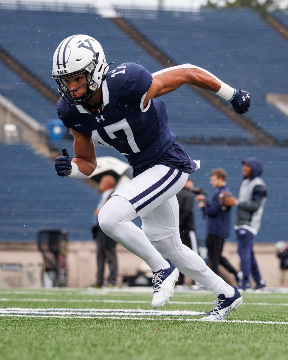 wkrzysiak1's tweet image. #AGTG After a conversation with @maknight3 I’m blessed to receive an offer from Yale University! Go Bulldogs! @toddrodgers13 @TXCoachGregory @CoachRenoYale @CTECoachMiller @TxThreat7v7