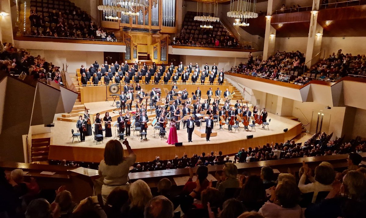 After last Friday’s amazing concert it is time to be back at Auditorio Nacional de Madrid for a Mozart Mass in C minor. Something I hadn’t sang in 10 years, last time being at @FCGulbenkian Now I’m going to enjoy two wonderful sopranos singing their hearts out