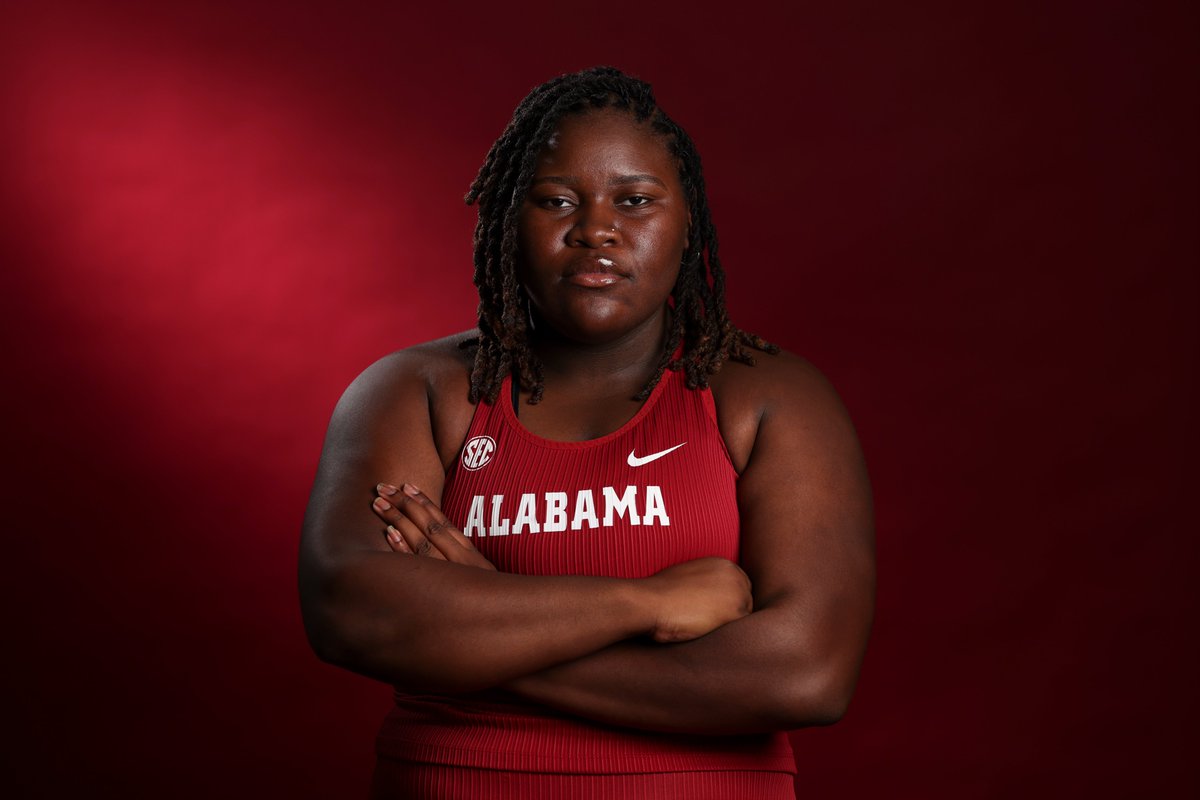 Another pair of top-five finishes for UA from the women's weight throw 🙌

🥇Chandler Hayden (22.33m | 73-3.25)
4. Mye'Joi Williams (18.98m | 62-3.25)

#RollTide