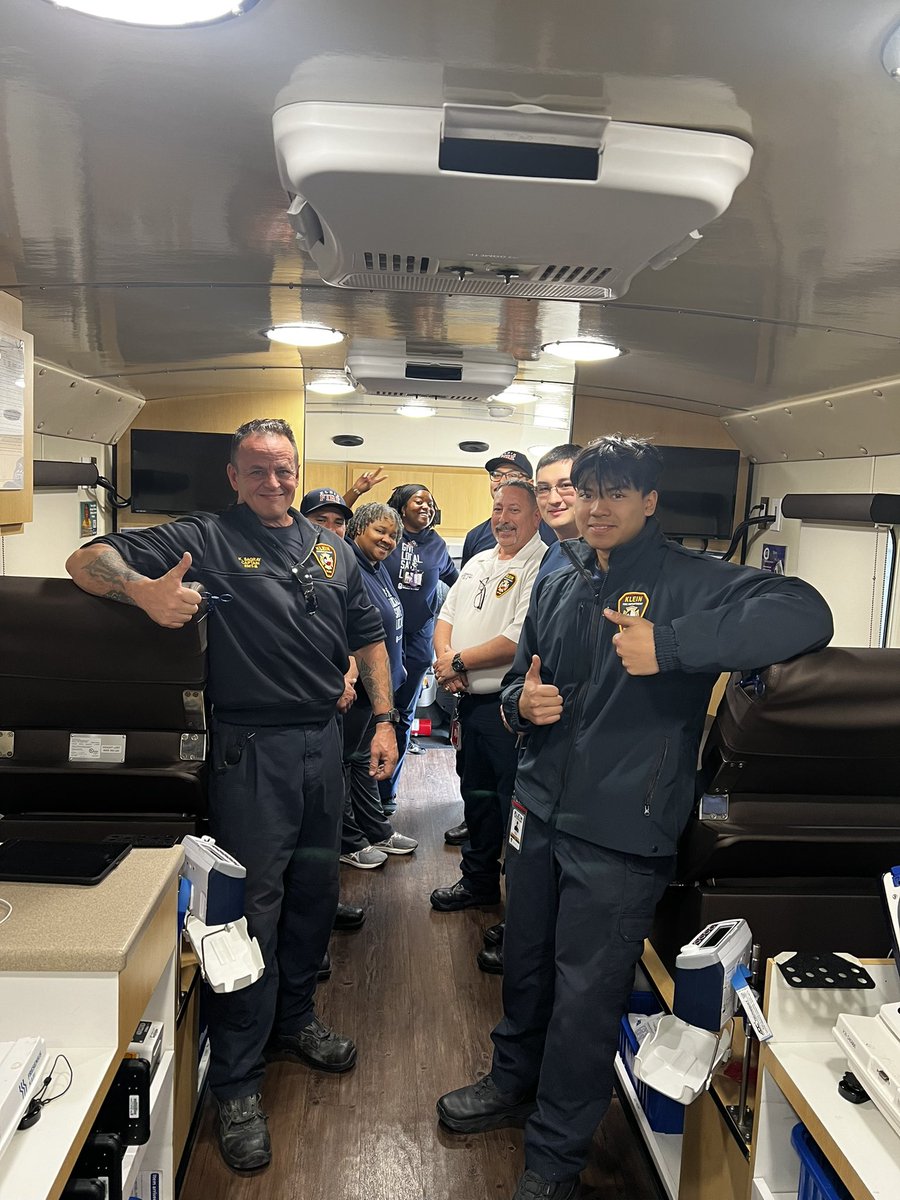 Kleinfiredept's tweet image. Committing for life
#commitforlife❤️ #KleinFireLife #hcesd16