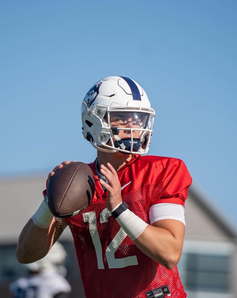 2022 offseason: Tucker went from 0 offers in January to 18 D1 offers and committed to @UConnFootball in a span of 6 months. During that time Tucker trained weekly with us, put on 15 lbs of good weight, and became more explosive- all while playing basketball. @TuckerMcdonal12