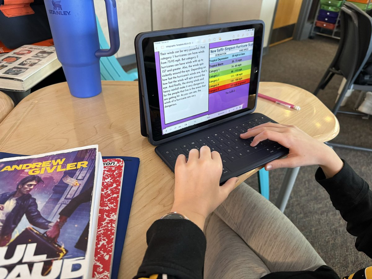 This week Ss in 6 #ELA worked on creating an #infographic by using #Pages. Love how they could choose to create their own or use a template shared via #Classroom from the teacher. 🤩

#EveryoneCanCreate #AppleEDUChat #LearningWithApple #AppleTeacher #LangArts