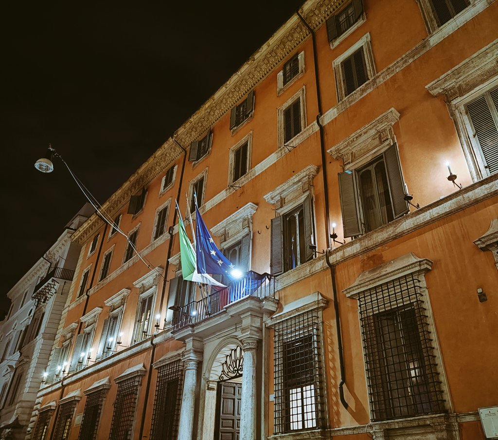 LuxInTenebris72's tweet photo. @bisisiena Nostro di diritto https://t.co/6T6HZtYpfg
