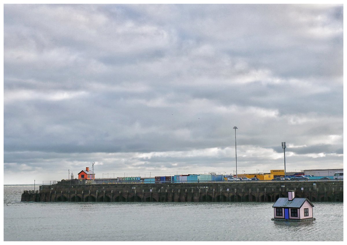 rekoobb's tweet image. Artwork. Richard Woods’s Holiday Home. Folkestone harbour #Art #Installations #Folkestone #photography