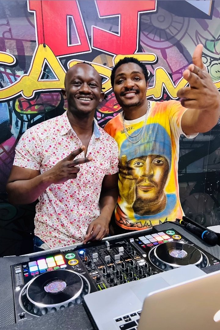 BigAfrique's tweet photo. Record your live show, sharpen your skills,  or enroll for Djing Classes at our DJ Academy https://t.co/xbCro1ItQd
