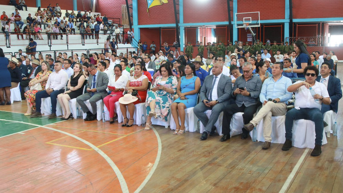 En la sesión solemne, por los 32 años de cantonización de Santa Clara, se le entregaron las llaves de la ciudad a la presidenta del <a href="/ConsejoAmazonia/">Consejo de la Amazonía</a>, <a href="/Isabel_EJ/">Isabel Enrríquez J.</a>. 1/2

#TransformandoLaAmazonía
#ElNuevoEcuador