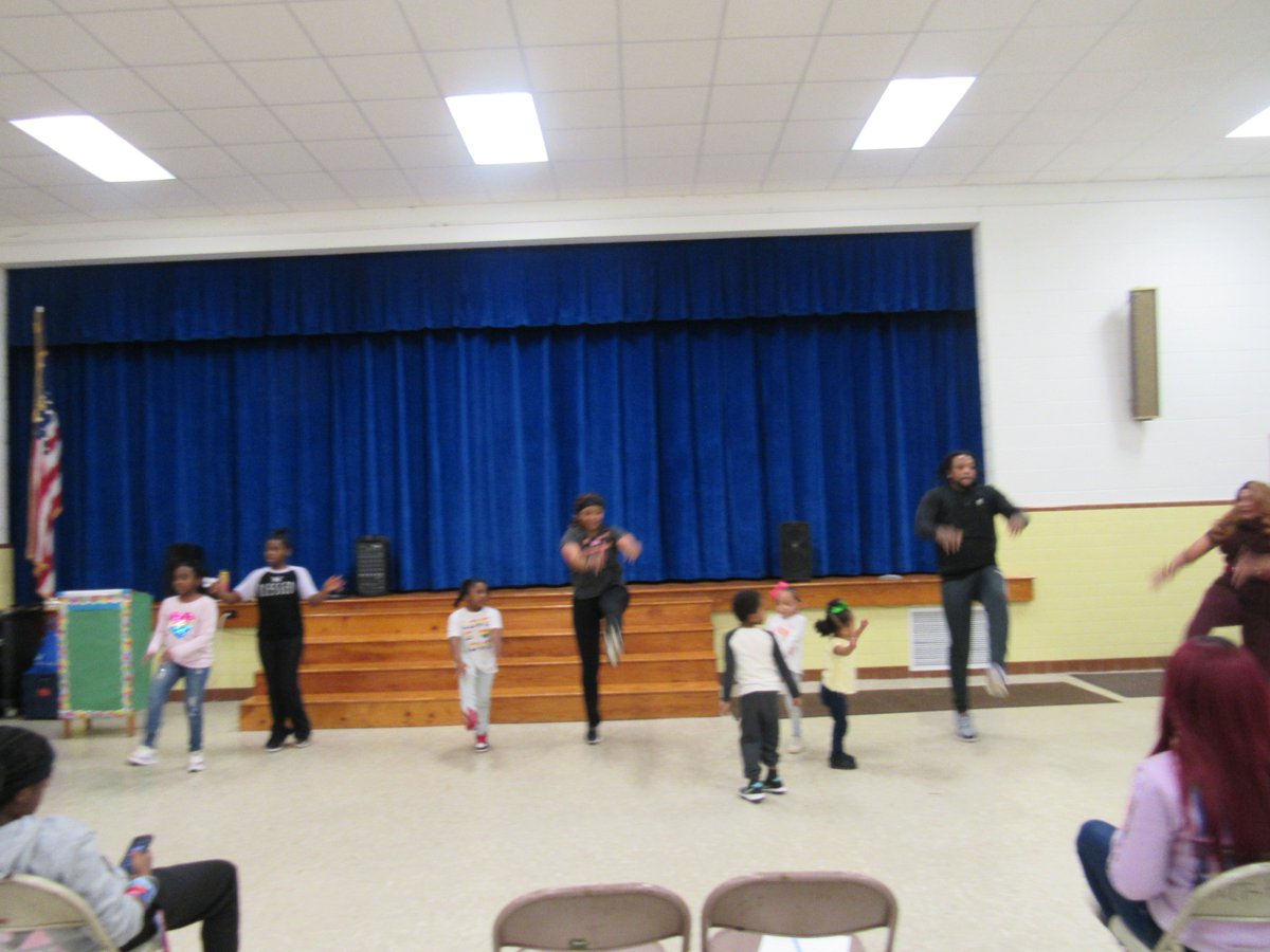 Olive Branch (@olivebranch415) on Twitter photo Our "Beary" Healthy Family Night was GREAT! We received a lot of nutritional information, wonderful healthy snacks and took part in an awesome workout. Fun was had by all! <a href="/ebracyPPS/">Dr. Elie Bracy III</a> <a href="/in8days/">Renee Hailes</a> <a href="/nicscud/">Nicole DeVries</a> <a href="/cardellpatillo/">Dr. Cardell Patillo, Jr.</a> <a href="/DrPSW_PKC/">Dr Pat Williams-PPS PreKC</a> <a href="/morbull757/">Sharon Bullock</a> <a href="/deloach_dianne/">Dianne Deloach</a> Our "Beary" Healthy Family Night was GREAT! We received a lot of nutritional information, wonderful healthy snacks and took part in an awesome workout. Fun was had by all! <a href="/ebracyPPS/">Dr. Elie Bracy III</a> <a href="/in8days/">Renee Hailes</a> <a href="/nicscud/">Nicole DeVries</a> <a href="/cardellpatillo/">Dr. Cardell Patillo, Jr.</a> <a href="/DrPSW_PKC/">Dr Pat Williams-PPS PreKC</a> <a href="/morbull757/">Sharon Bullock</a> <a href="/deloach_dianne/">Dianne Deloach</a>