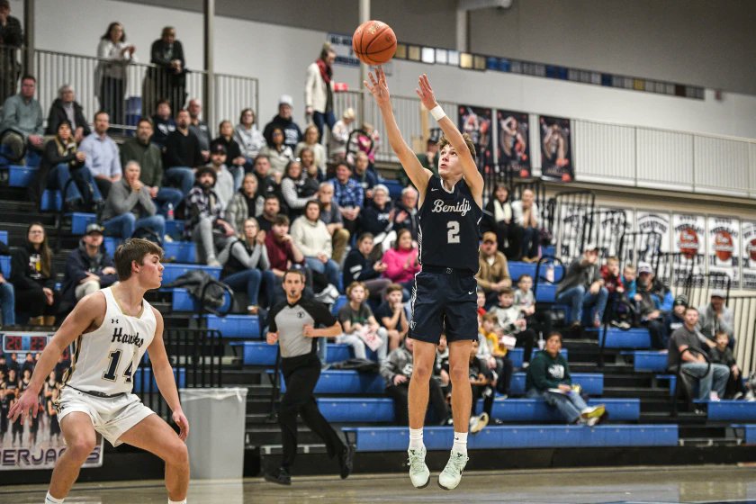Jaxon Boschee isn't just a shooter. That's how he's made his name at Bemidji, but it's his all-around development that is positioning him for big things down the road. Thanks to a lifetime around the game, he's fully prepared for what's to come.
🪓🏀🚀: tinyurl.com/mrxb2jwz
