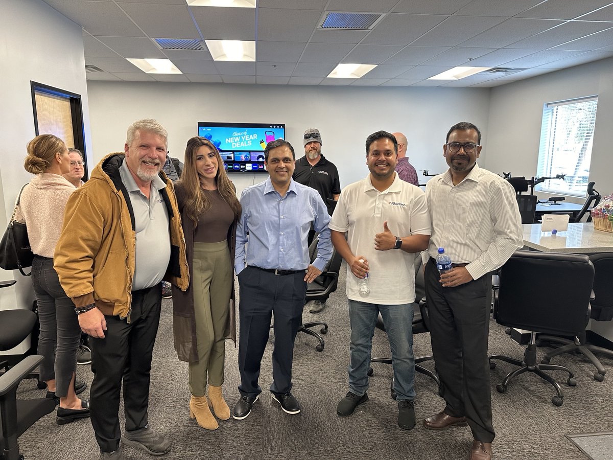 FiberFirstUSA's tweet photo. Our Arizona team had the chance to plan and collaborate with our partners at Ubiquity on how to best serve and support the Mesa community. We're looking forward to being your favorite Internet Service Provider!
#FiberFirst #FiberInternet #SpeedOfLight #Mesa https://t.co/AFwWw3CGK2