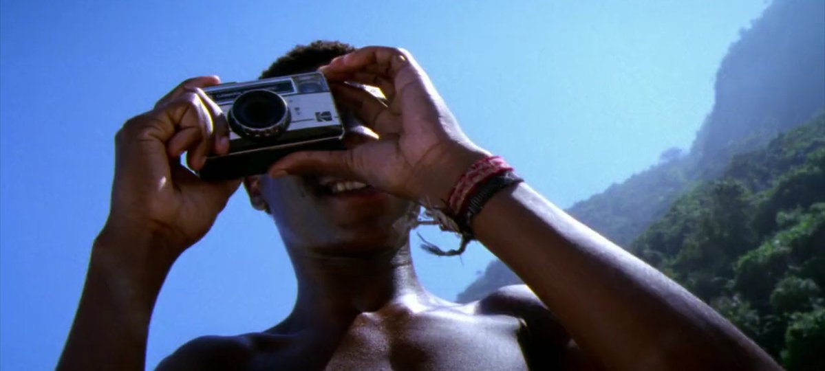 TheCinesthetic's tweet photo. City of God (2002) dir. Fernando Meirelles, Kátia Lund https://t.co/hcegcey4hx