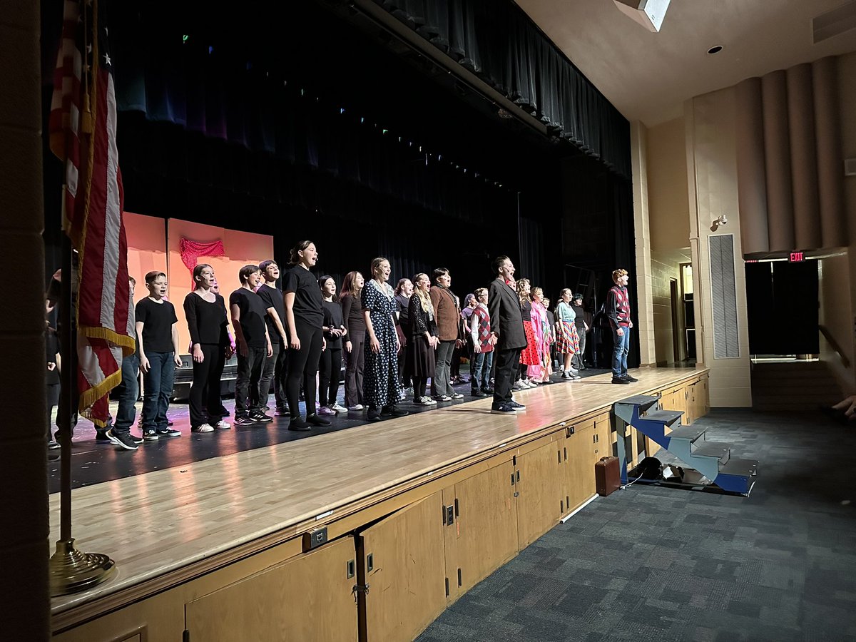 Friday matinee today, James and the Giant Peach, bringing Aston, Coebourn, Parkside &amp; Pennell together at Northley Middle School #penndelcoproud