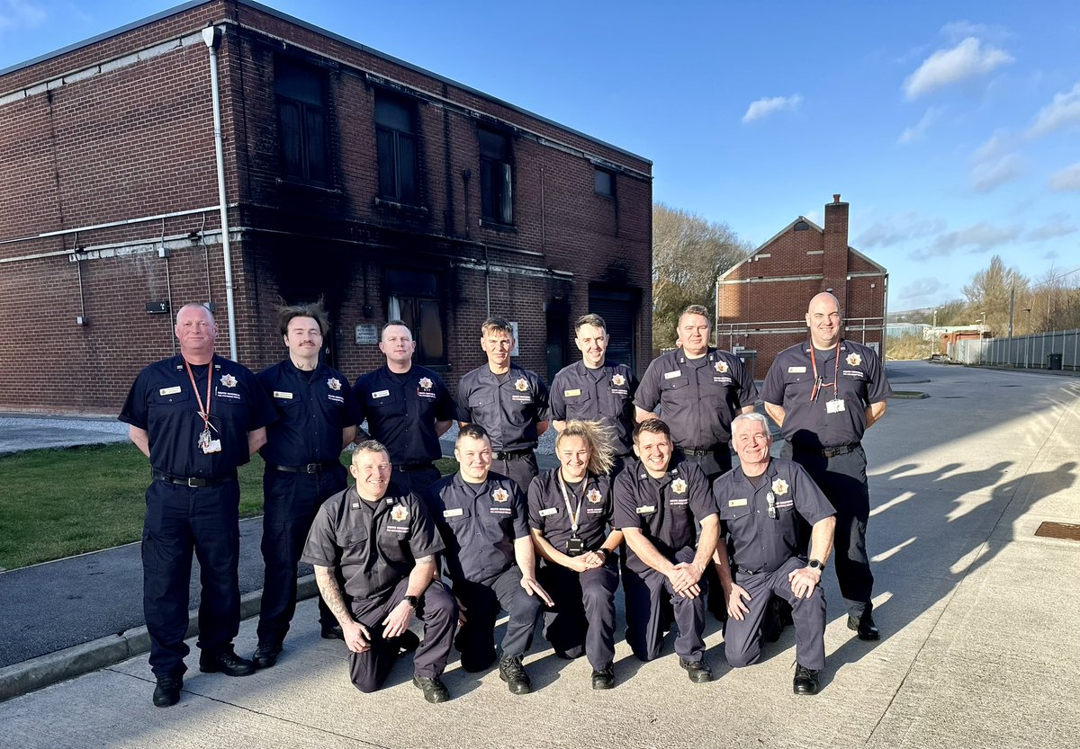 JohnMuggleton28's tweet photo. I have really enjoyed delivering the latest BA instructor course @manchesterfire. 9 new instructors ready to go and train Firefighters across our service! 🔥🧯🚒 https://t.co/eRiFRVizWK