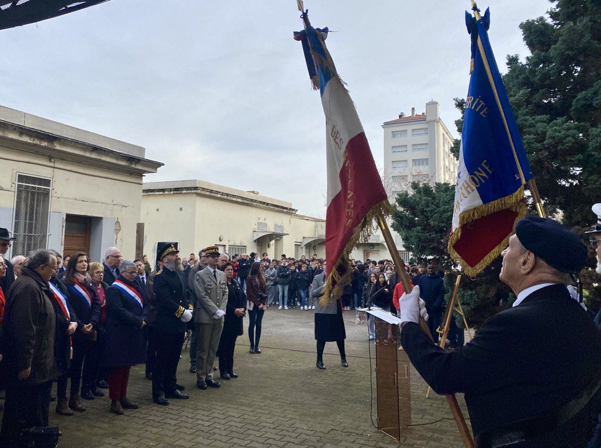 AnneBrugnera's tweet photo. Veille de la journée internationale en mémoire des victimes de l'#Holocauste Mémorial national de Montluc #Lyon 

Cérémonie et hommage à Claude Bloch rescapé d’#Auschwitz avec ses 3 fils et des collégiens et lycéens

Un devoir de mémoire pour que l’ignoble ne se reproduise jamais https://t.co/KrDsgwg0FU