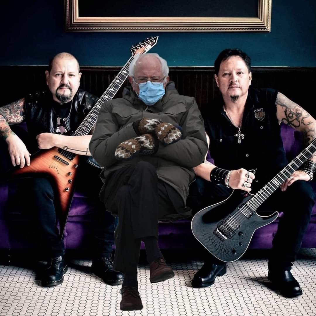 TheRudyRocha's tweet photo. Tonight's the night! @followers Houston Tx you're in for a treat. Santa Oscuridad goes on @ 9pm. Lets go!!! 🤘🧛🤘 #TheRudyRocha #3xgrammynominee #santaoscuridad #espguitars #InTuneGuitarPicks #sitstrings #emgpickups #meeaudio #rockero #tejano #ElBernie #blessed https://t.co/mzbT7CTMN1