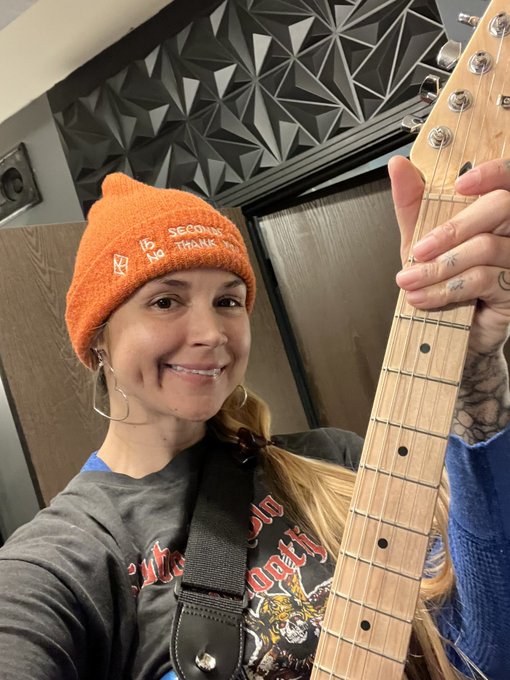 30% off next 100 subs  https://t.co/xfu4Je2fXb  Over 600 scenes on homepage join now for less than $7🤯🤯 Skype<a href="/tag/newprofilepic"class="tags"><span>#newprofilepic</span></a>