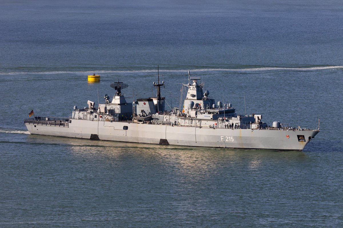 WarshipCam's tweet photo. German Navy Brandenburg-class frigate FGS Brandenburg (F215) coming into Plymouth, England - January 26, 2024 #fgsbrandenburg #f215

SRC: TW-@AllanWarships https://t.co/QanuPEPcQH