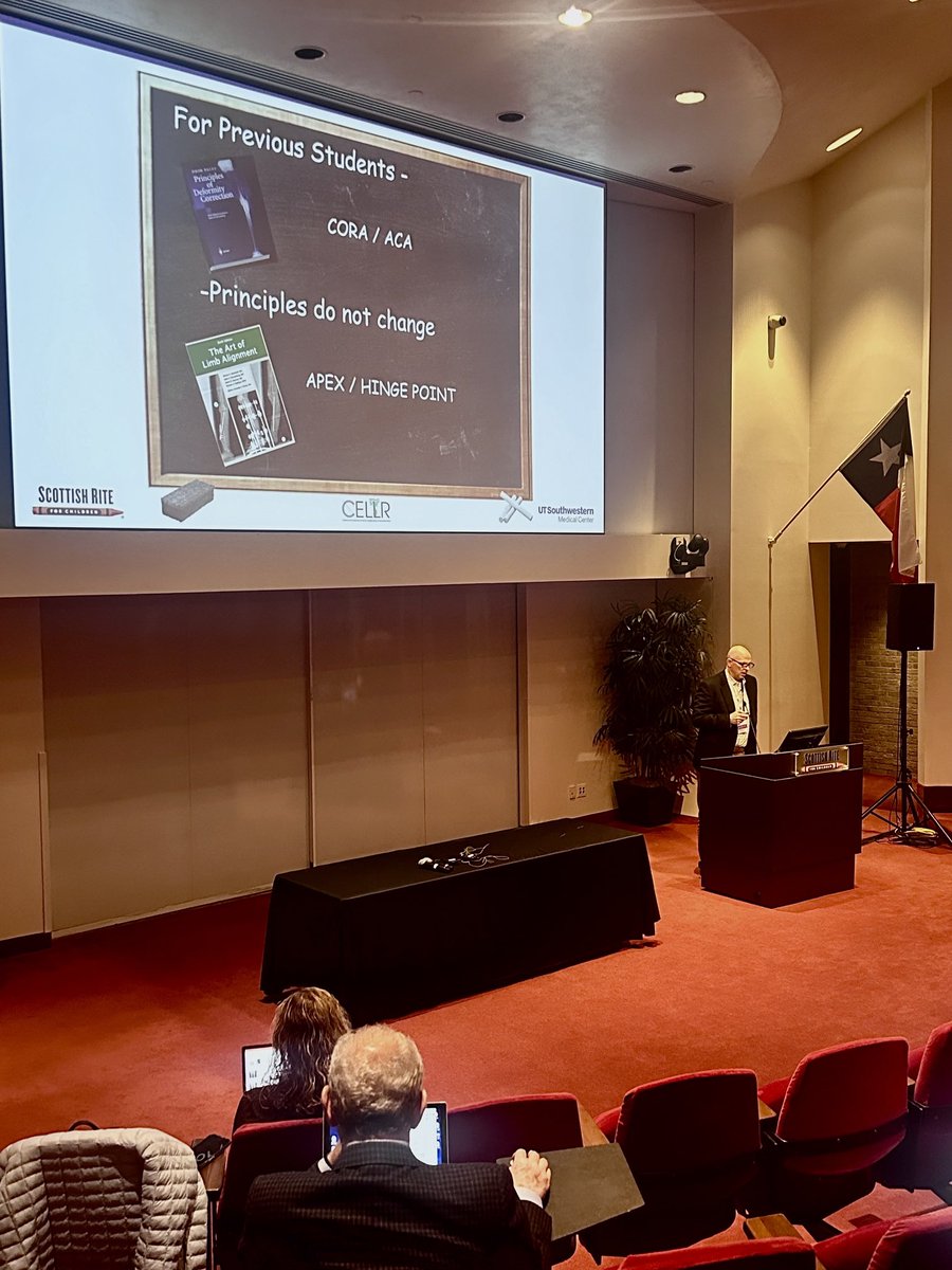 Liz Hubbard tweet media