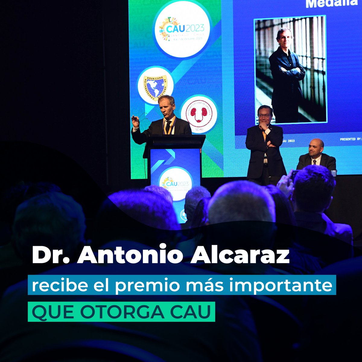 Hoy recordamos un momento emocionante del #CongresoCAU2023, la entrega de la medalla Dr. Schlomo Raz al Dr. Antonio Alcaraz, reconocido urólogo 🇪🇸, quien por cierto será uno de los invitados extranjeros 👌 a nuestro #CURSOSCHU2024 👉11,12y 13 abril en Santiago. @AntonioAlcarazA