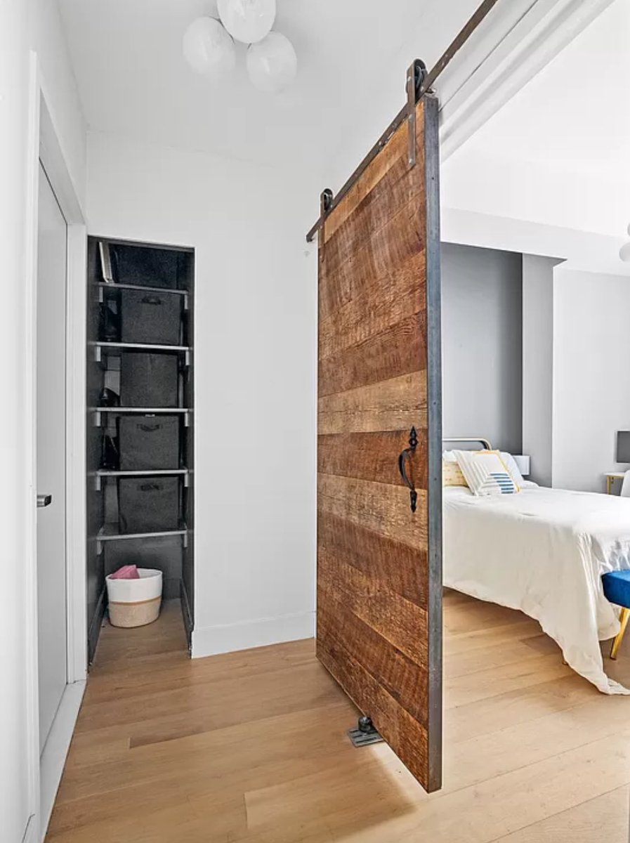 Newly unveiled: a stunning condo nestled in the vibrant Funchal district! #FunchalLiving #RealEstate