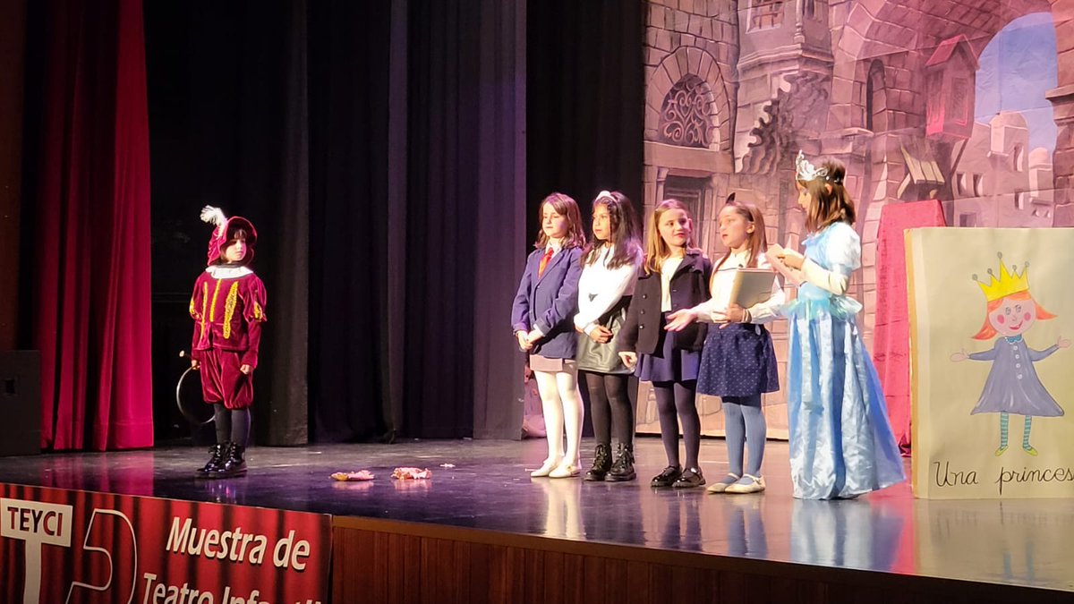 El talento infantil llena el Teatro Salesiano en la 41 edición del Teyci Bosco

👇👇👇

eldiariodehuesca.com/cultura/talent…