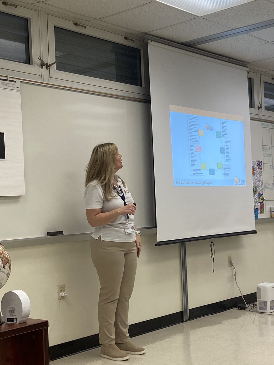 Our @OfficeofESE BMTs have been engaging in meaningful presentations today! Thank you @MDCPS_MHS @MDCPS_ASD @ThrivingMindSF @UMNSUCARD @miamicbc #CitrusHealth the information provided today will help us provide valuable support to our students 🍎