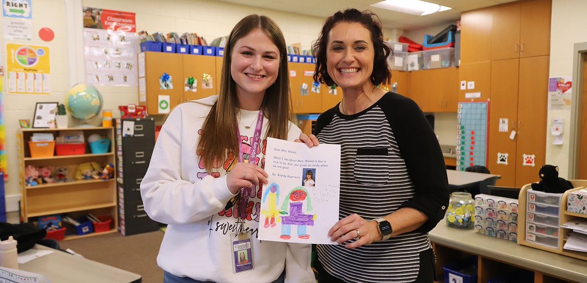 NEadvantage's tweet image. 2020 GIHS Grad Brandy Guerrero Becomes first PathBack Recipient to return to teach at alma mater

“It feels good to come back ‘home’. And it feels good to be a Panther again.” #RootedNE

Don't miss this feature and amazing video out of @GIPublicSchools!  bit.ly/3SbJbCp