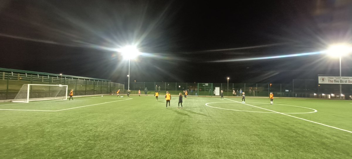 Mid_Football's tweet image. Onto our be ready squad in a friendly match at Bonnyrigg tonight. Well done girls, great football on show 👏🏻⚽🟢