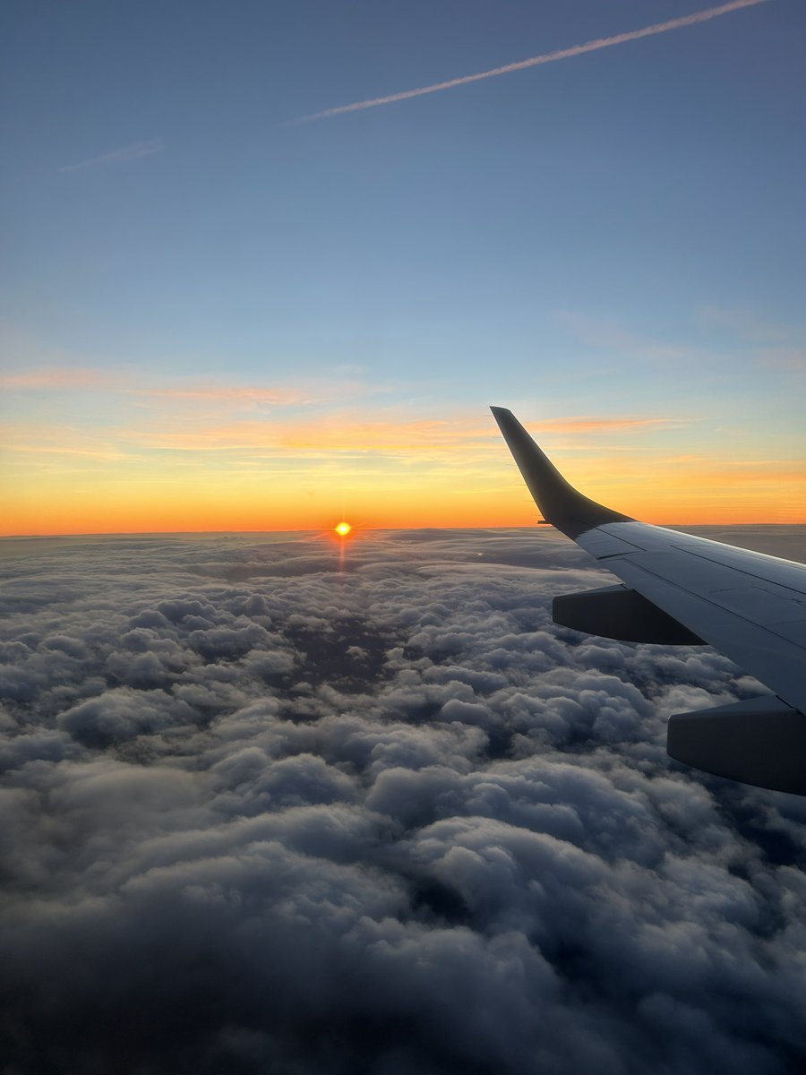 Simon Luxford-Moore (@mrlux4dmoore) on Twitter photo #SunsetonBett
Thank you to the amazing team <a href="/ClassVR/">ClassVR from Avantis</a> for hosting us this week <a href="/Bett_show/">Bett Global</a> and allowing us to share the pedagogical and EdTech journeys <a href="/esmsedinburgh/">ESMS</a>. #SunsetonBett
Thank you to the amazing team <a href="/ClassVR/">ClassVR from Avantis</a> for hosting us this week <a href="/Bett_show/">Bett Global</a> and allowing us to share the pedagogical and EdTech journeys <a href="/esmsedinburgh/">ESMS</a>.