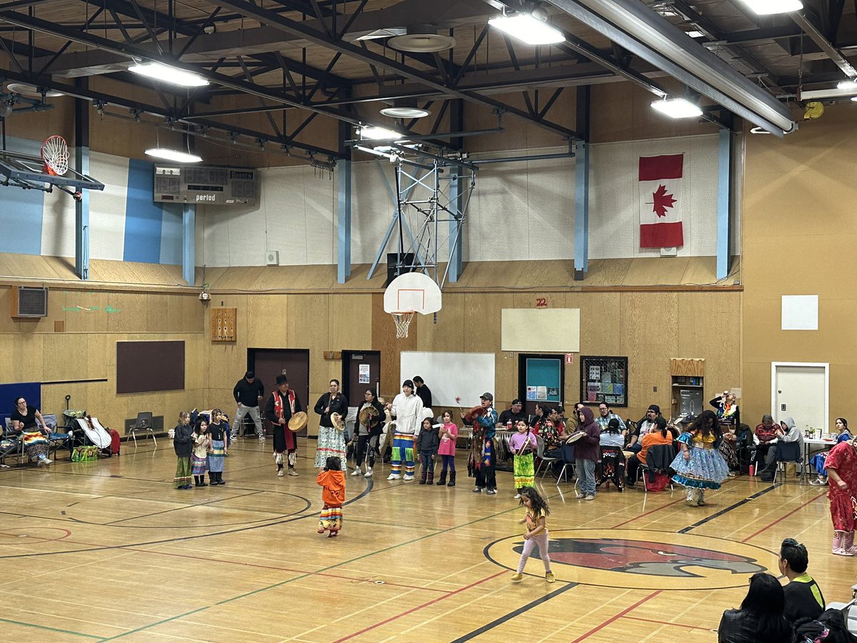 Tess Riley tweet media