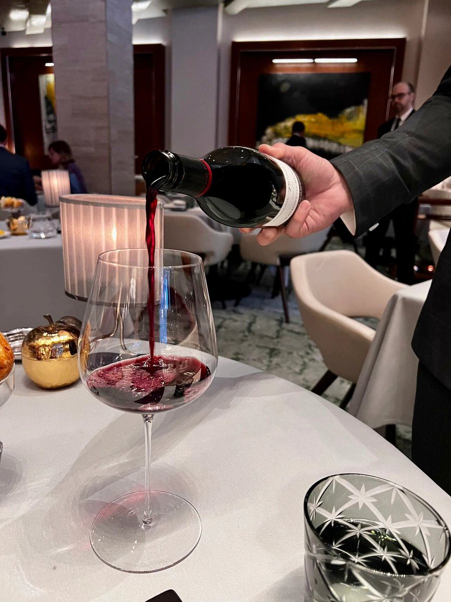 jvb1925's tweet image. A glass of red wine awaits the cuisine