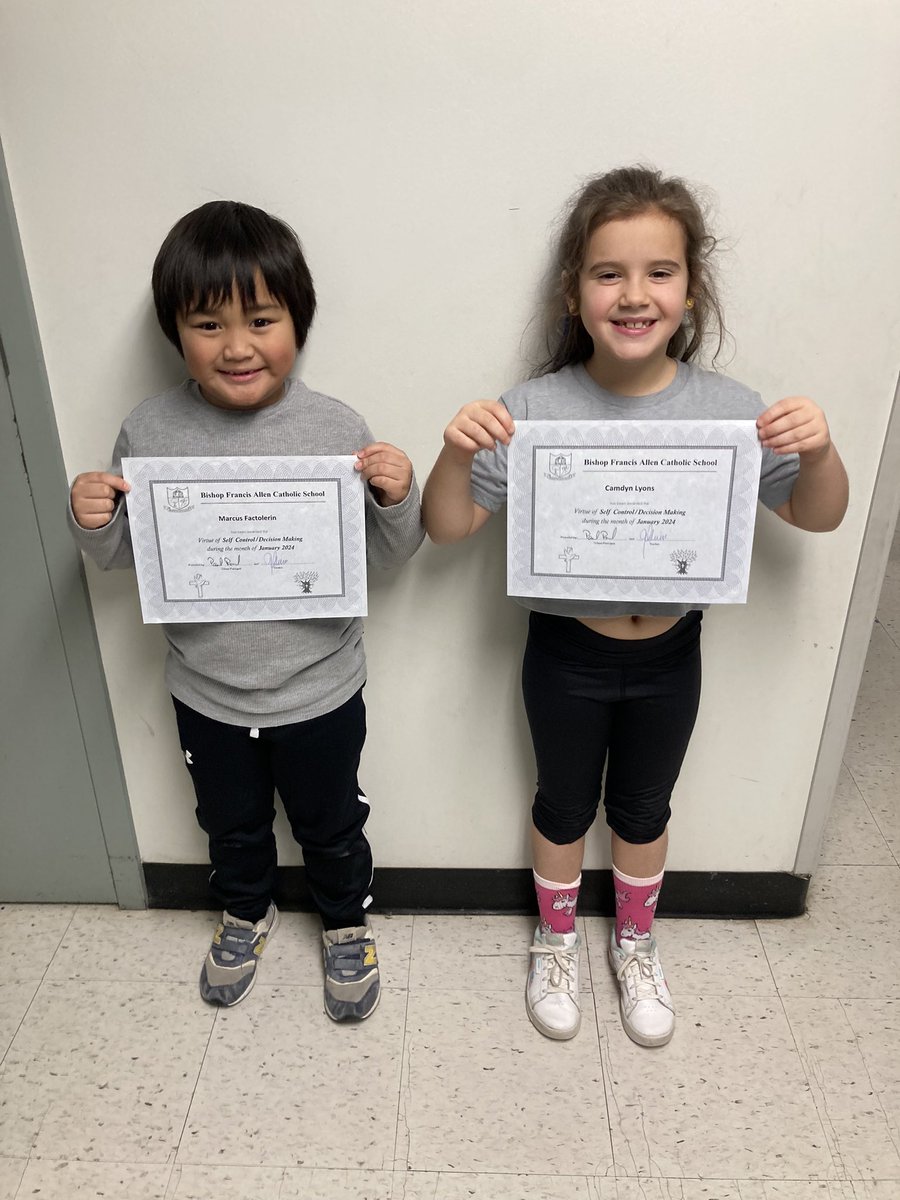 Mrs. Ginn BFA tweet media