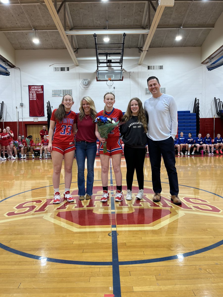 KClarkOTHS's tweet image. Senior night for ⁦@eliclark2024⁩. We are so incredibly proud of everything you’ve worked for and accomplished. ⁦@OTSpartanBBall⁩ #spartanlegacy