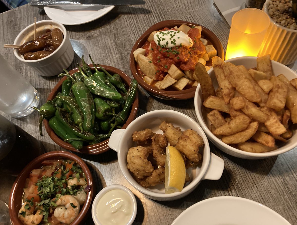 Friday feels - lovely meal out with the hubby for our favourite food, tapas 🇪🇸 @shillscockermth Fabulous food, wine and much needed switch off. Nom nom 😋 #FridayVibes #fridayfood #edutwitter