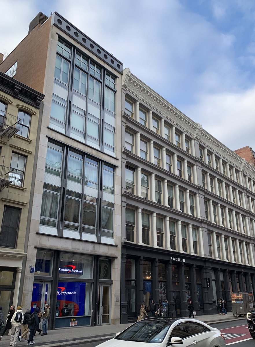 pn_57's tweet image. Example 78: Nicely articulated modest #infill on Broadway in #SoHo neighbourhood #NewYork, harmoniously fitted into the #heritage #streetwall &amp;amp; #historic #streetscape; #UrbanDesign #InfillDesign #architecture