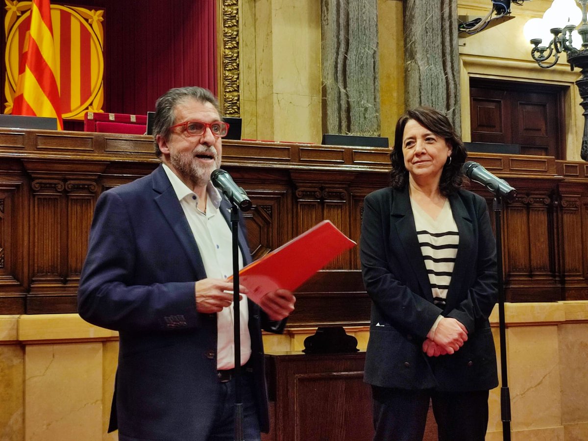 josepmorella's tweet photo. Avui recepció al parlament per reconèixer la feina tan important que feu/fem els ateneus i el teixit associatiu del nostre país. 
Som els nuclis socials i culturals de barris, pobles i ciutats.
Som espais d'acollida.
Som espais de participació i tolerància. https://t.co/trPg1MecgO