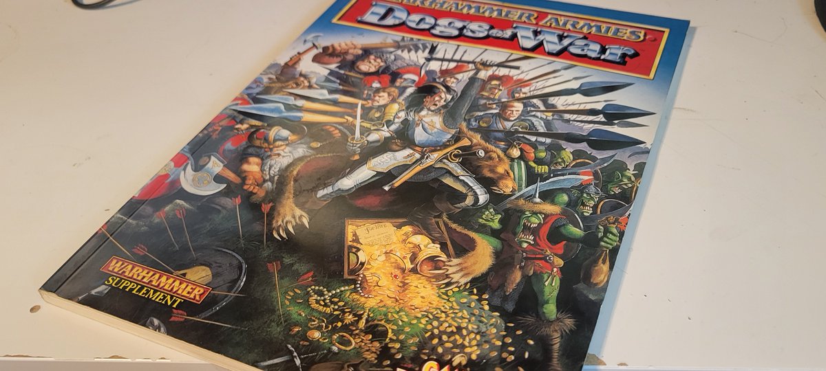 An hour to go, the book is on my drawing board, your questions have been compiled, and I'm getting ready to start my walk-through👍

#DogsOfWar #Warhammer #OldHammer #WarhammerCommunity #WarhammerOldWorld #GamesWorkshop #WhiteDwarf