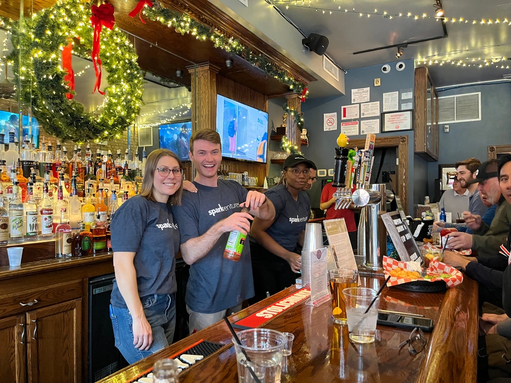 SparkVentures's tweet photo. Chicago-area young professionals, are you looking for a way to make an impact this year? Join our Associate Board!  Our AB helps plan events to support Spark's work &amp; provides opportunities to further engage with our partners Email kgustafson@sparkventures.org for more info https://t.co/WDZNX748PQ