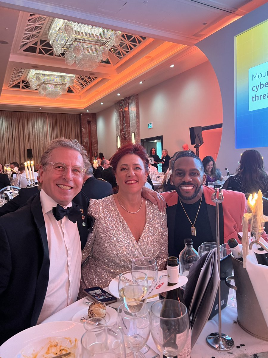 Neil Stinchcombe tweet media