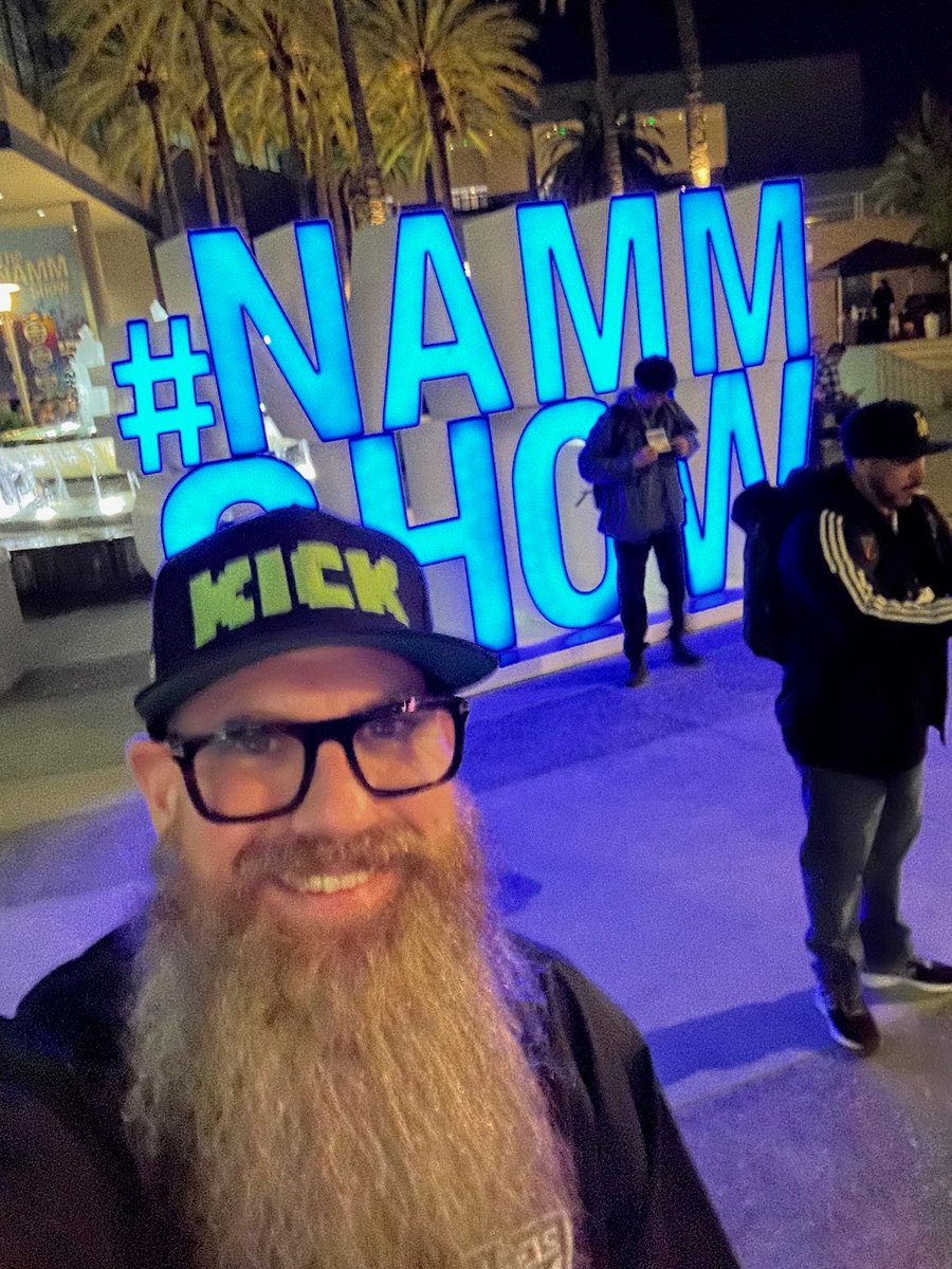 DJSETSROCKA tweet media