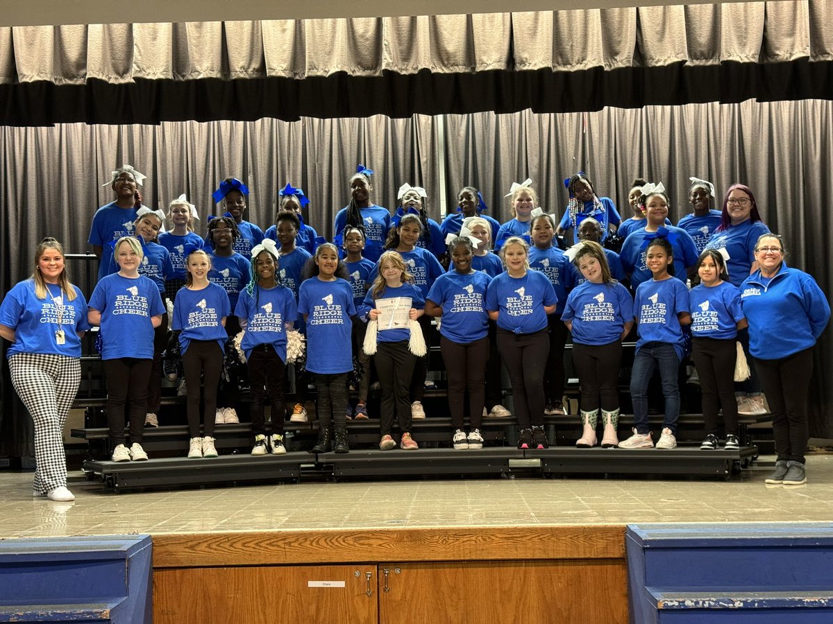 Your fabulous Mustang cheerleaders! 📣 💙