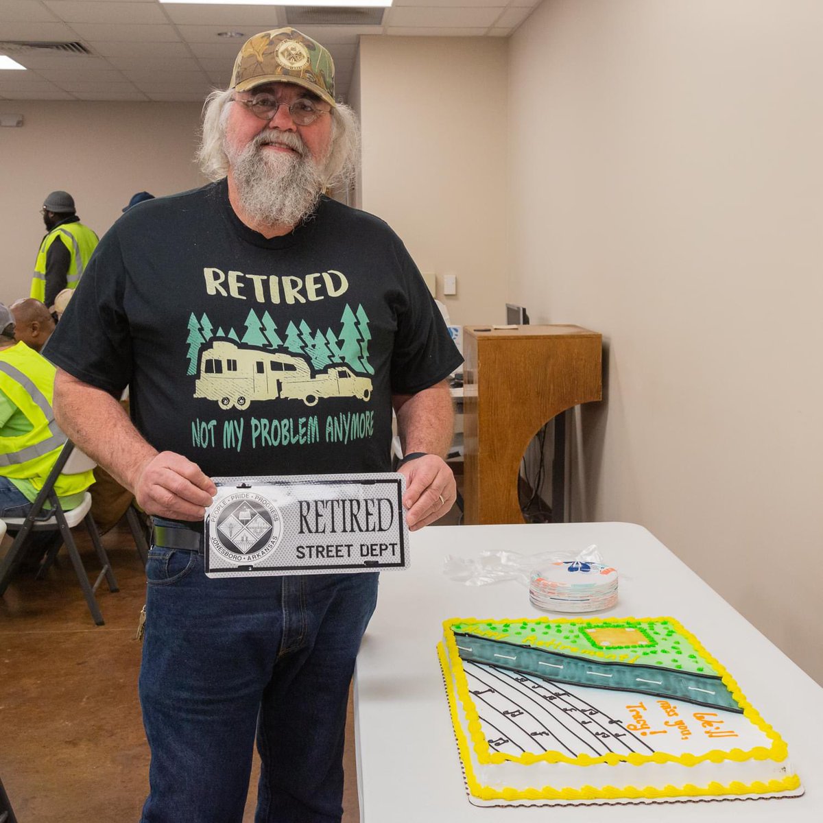 We congratulate Tracy Clayton on his retirement after 38 years serving the City of Jonesboro Street Department!  Tracy has worked in various roles throughout his time, but has lately been a Crew Leader over the Sign Department.
