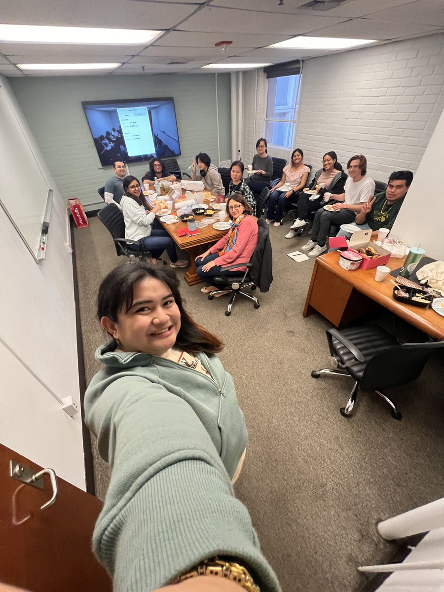 Enjoyed Panipuri in our group meeting with Professor <a href="/SeaSeaLiu/">Yangyang Liu</a>!